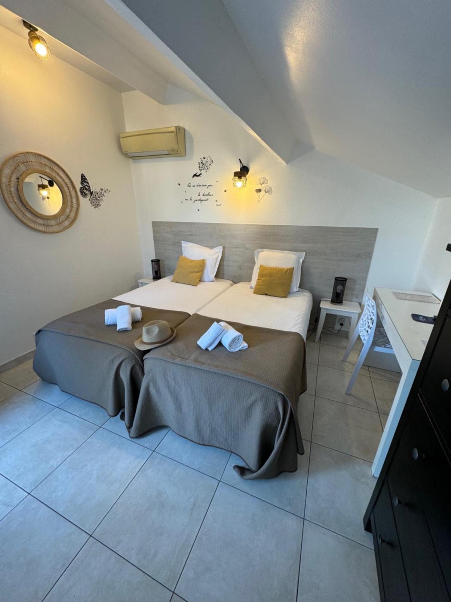 Hotel Le Medieval Эг-Морт Экстерьер фото