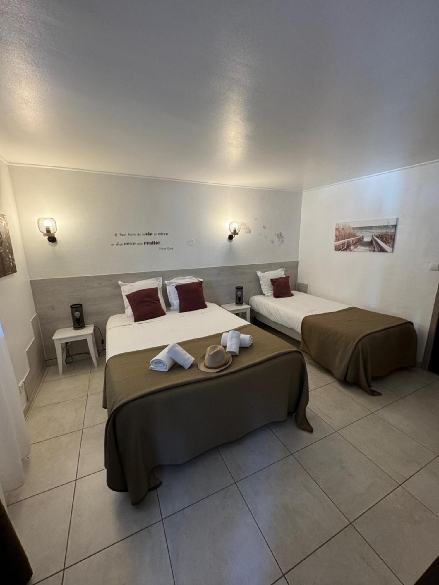 Hotel Le Medieval Эг-Морт Экстерьер фото