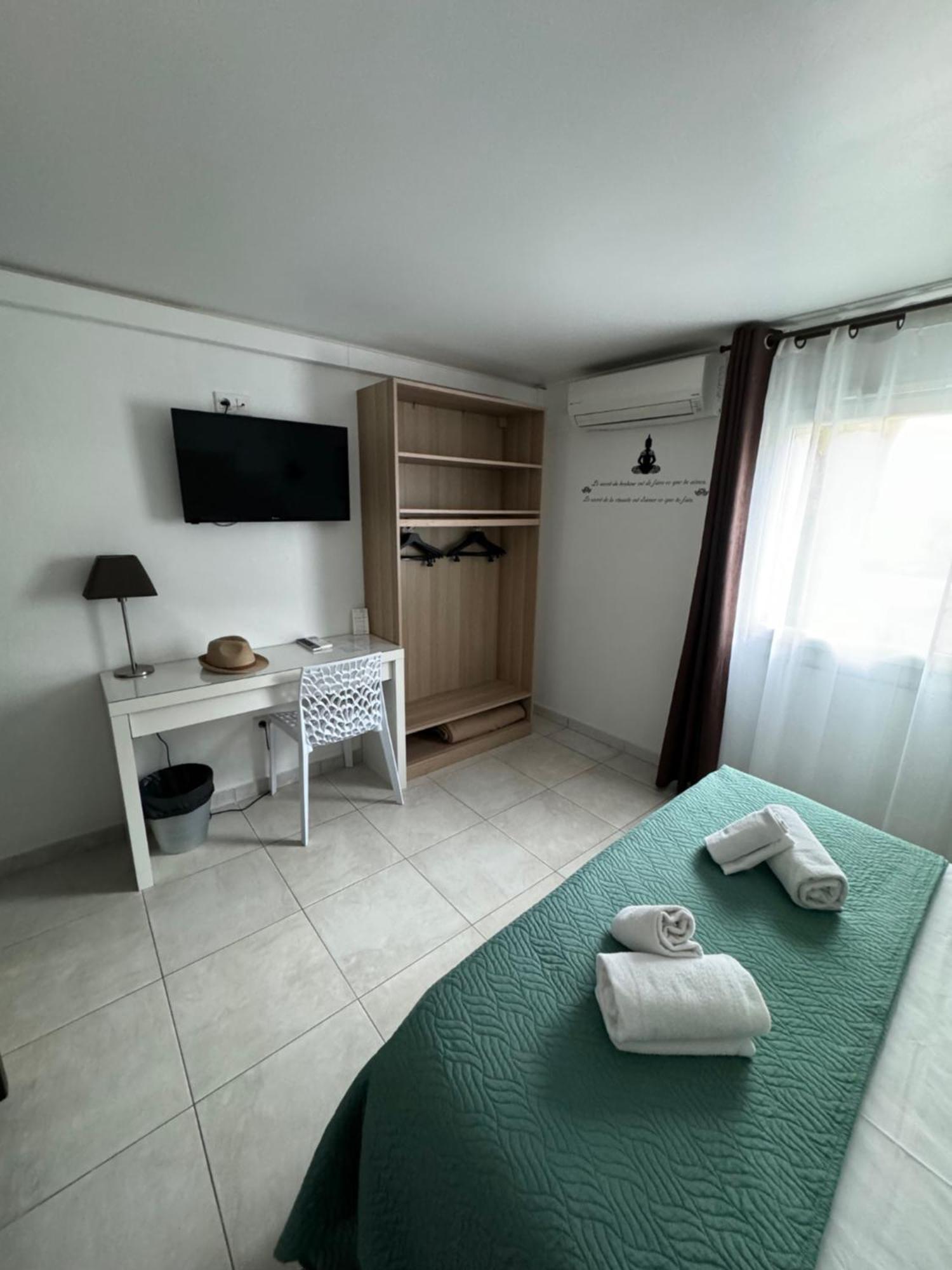 Hotel Le Medieval Эг-Морт Экстерьер фото